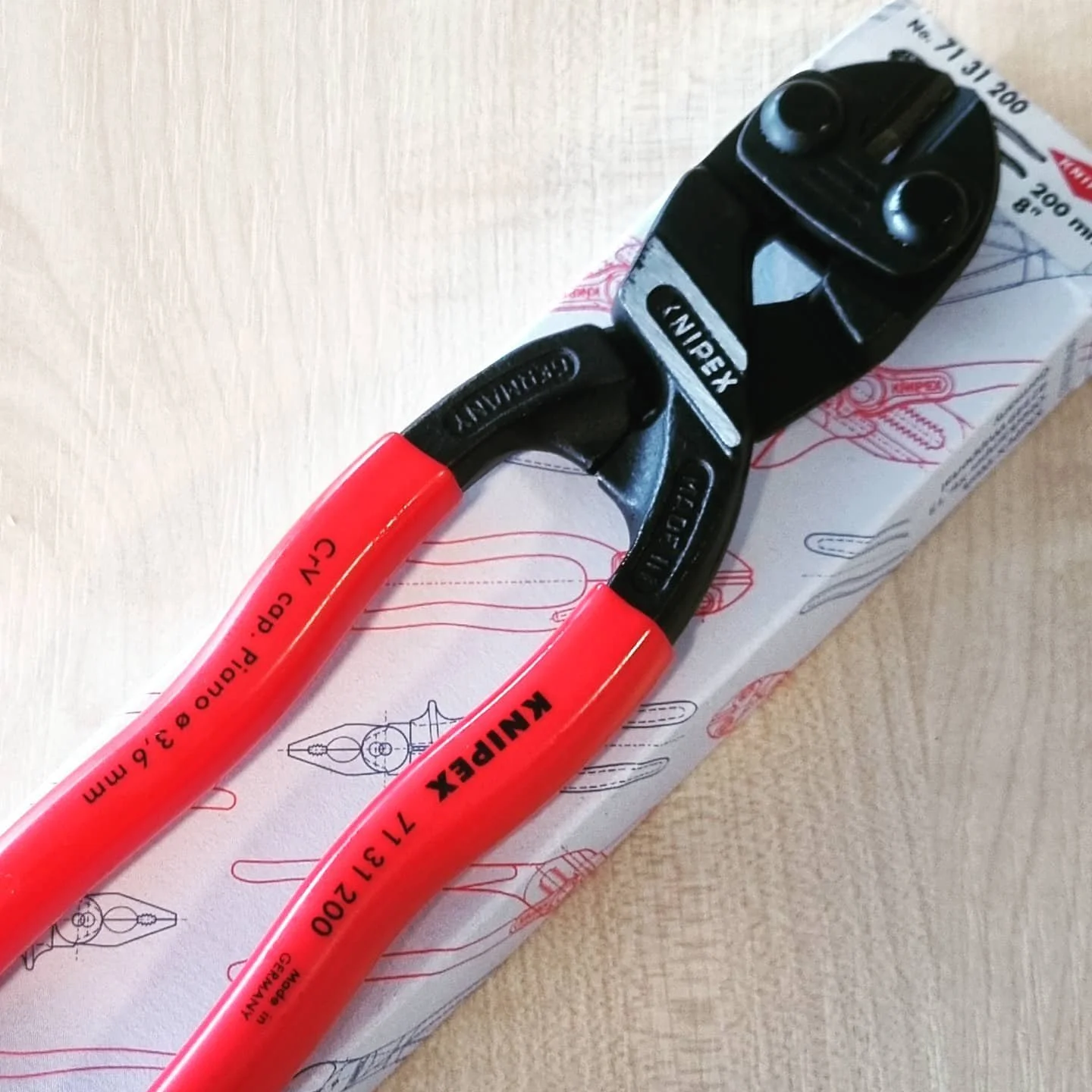 Knipex CoBalt bolt cutters.